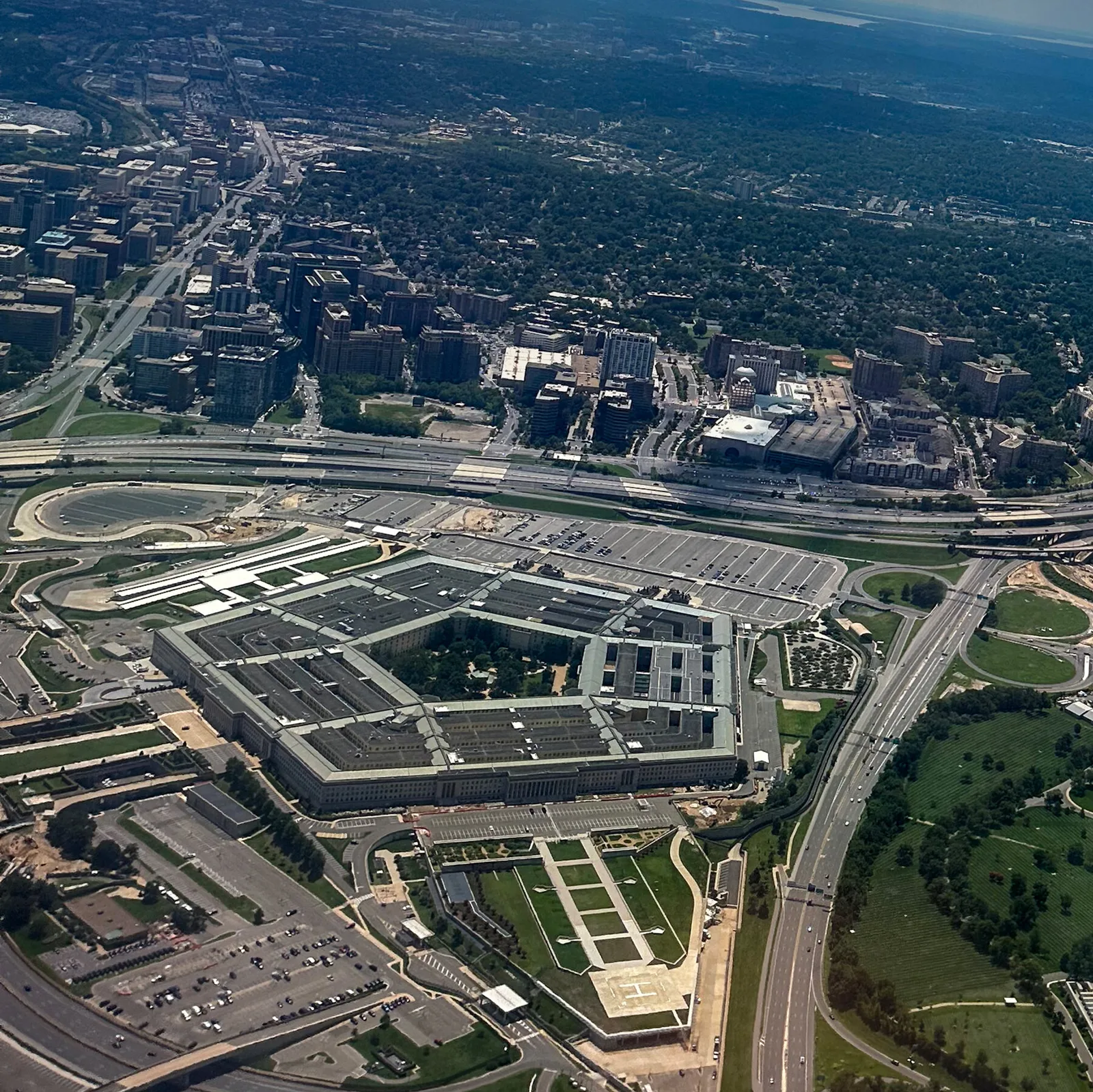 Pentagon Subjects Joint Staff Members to Polygraph Tests in Leak Investigation