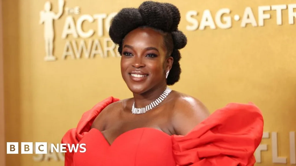 Actor Awards Red Carpet Features Wunmi Mosaku, Emma Stone; Dax Shepard Skips Event