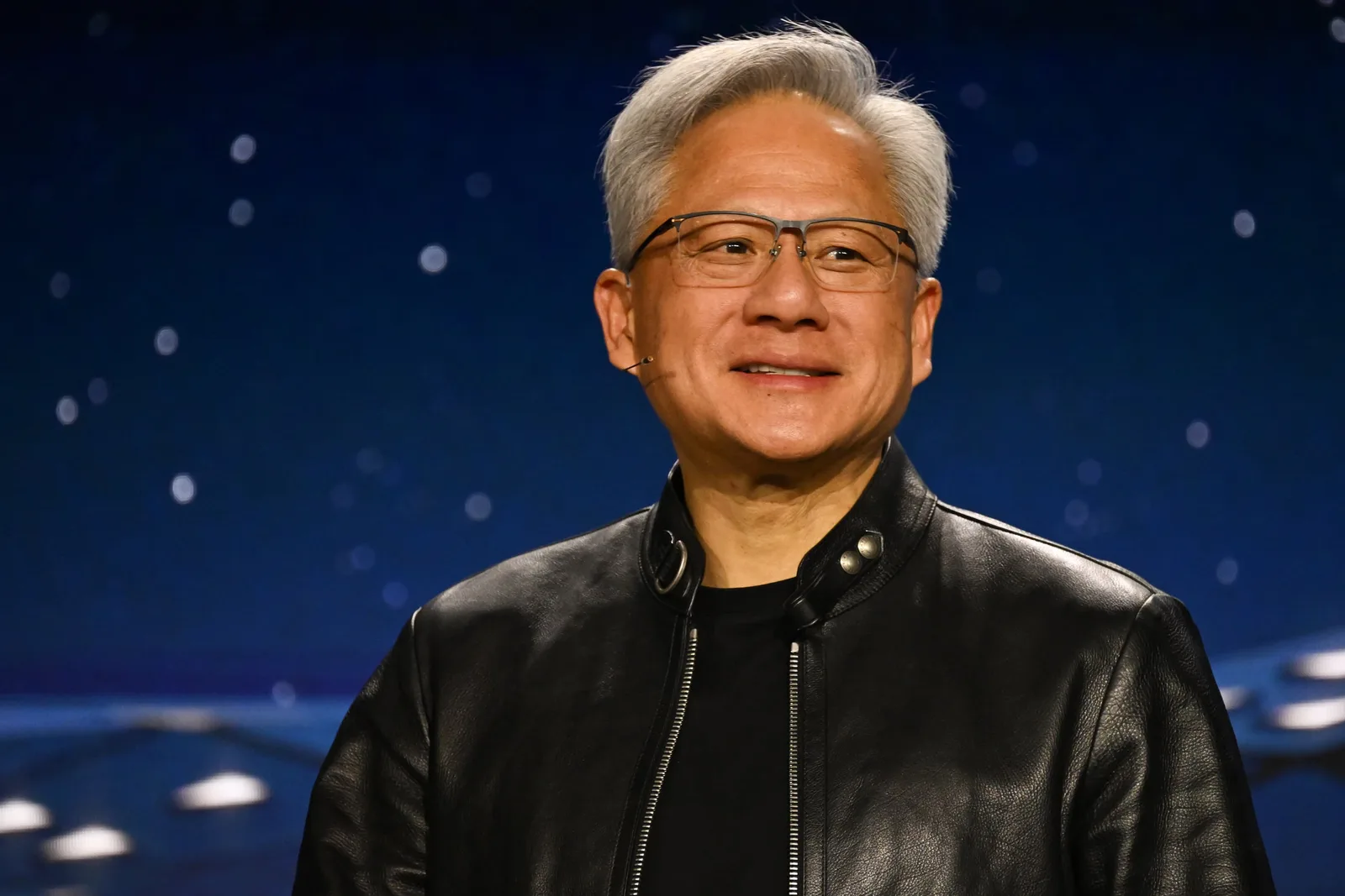 AI-Linked Tech Stocks Surge Amid Warnings of Speculation and Volatility Risks