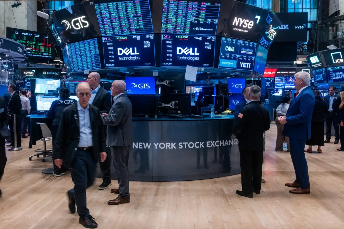 AI Stock Declines and Rising Oil Prices Lead to Broad Market Losses