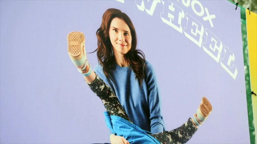 Amanda Knox's Comedy Show at Edinburgh Fringe Faces Backlash and Criticism