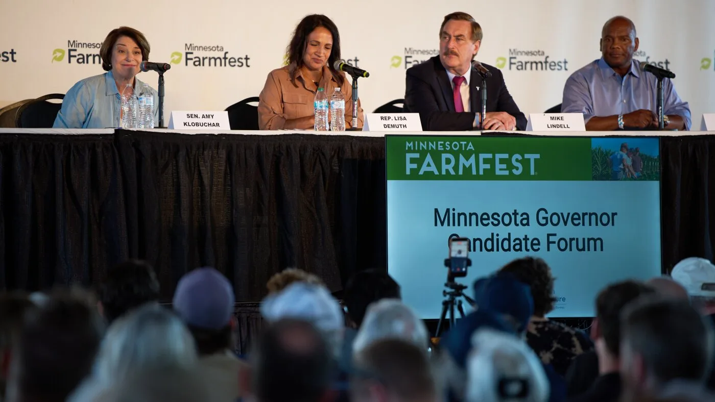 Amy Klobuchar Wins Democratic Primary for Minnesota Governor