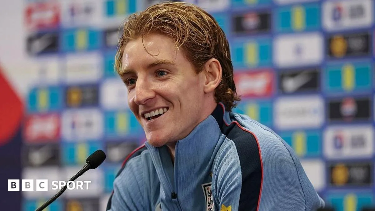 Anthony Gordon Says England Should Not Try to Replicate Spain's Playing Style