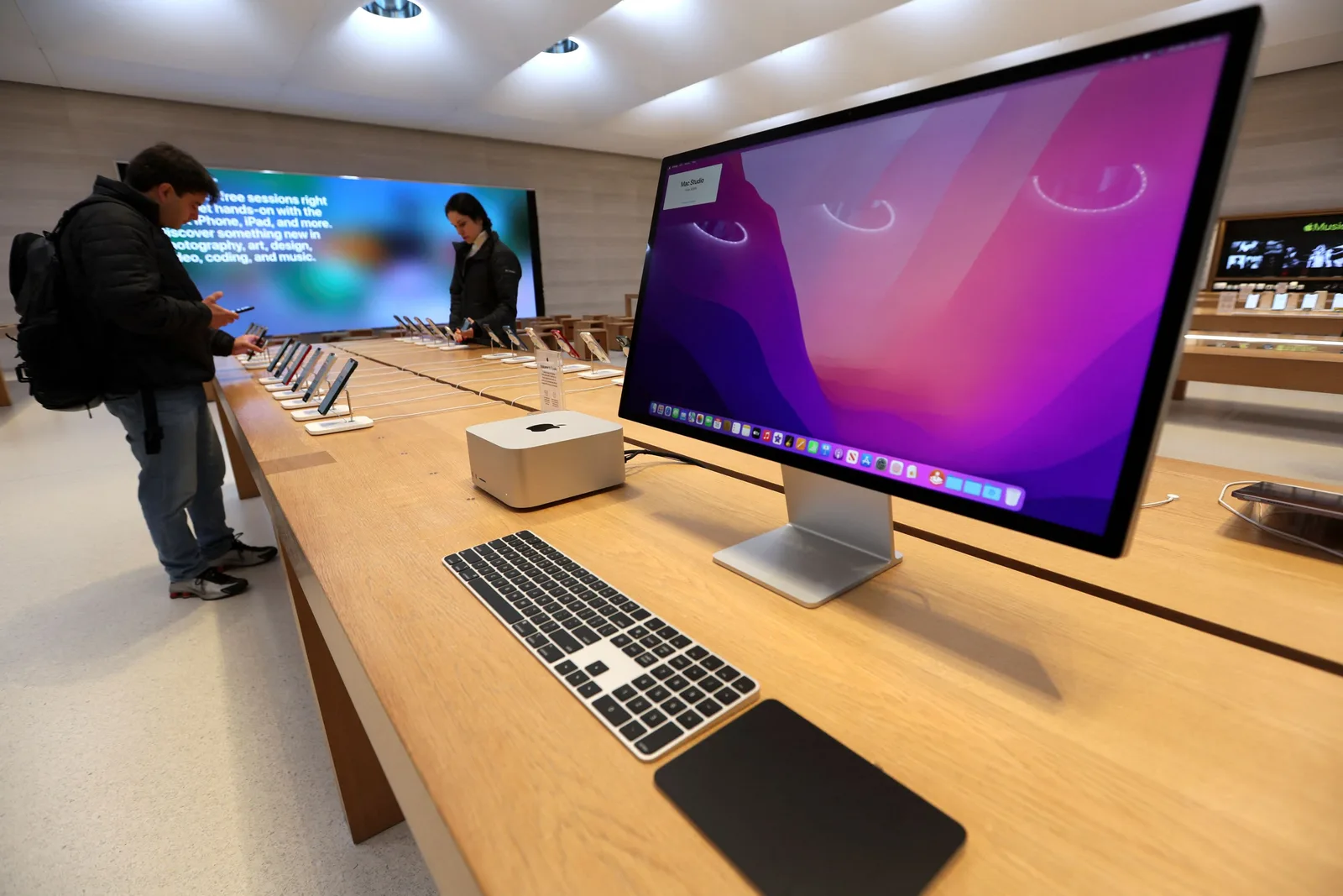 Apple Launches New Mac Mini and Mac Studio Models With AI-Focused Chips