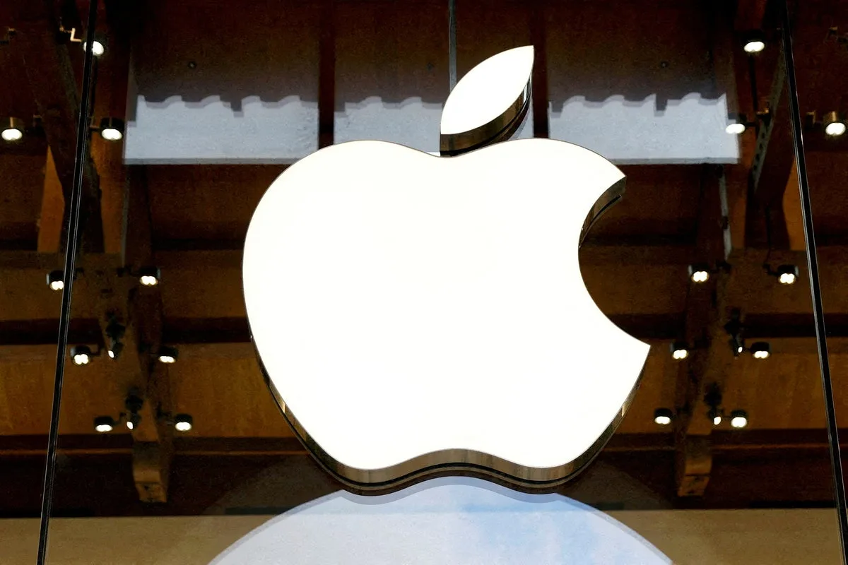Apple Shares Drop Nearly 10% Following iPhone and MacBook Air Supply Issues