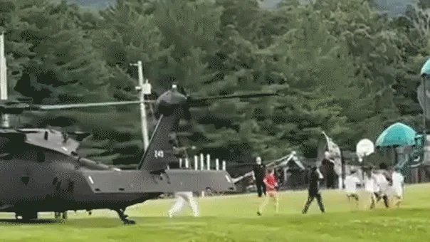 Army Black Hawk Helicopters Airlift Over 200 Campers During Missouri Floods