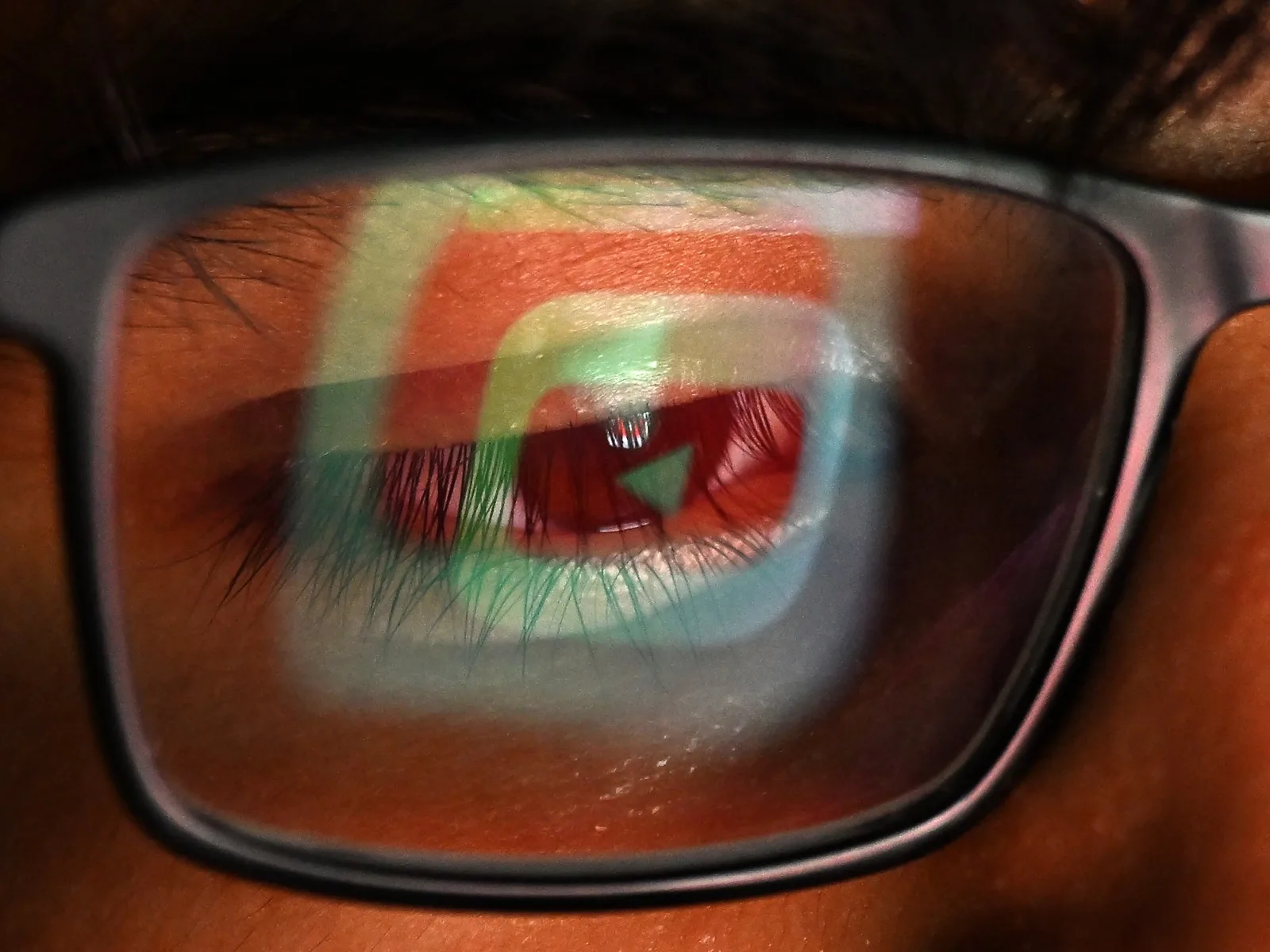Australia Plans Law Requiring Social Media Platforms to Offer Algorithm Opt-Out