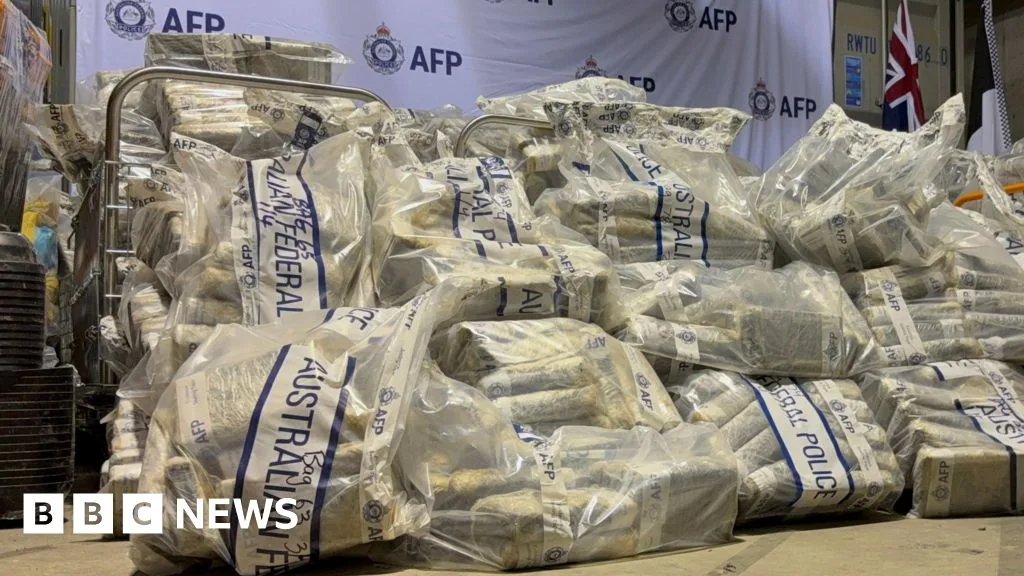 Australian Police Seize 2.7 Tonnes of Cocaine in Largest Recorded Bust