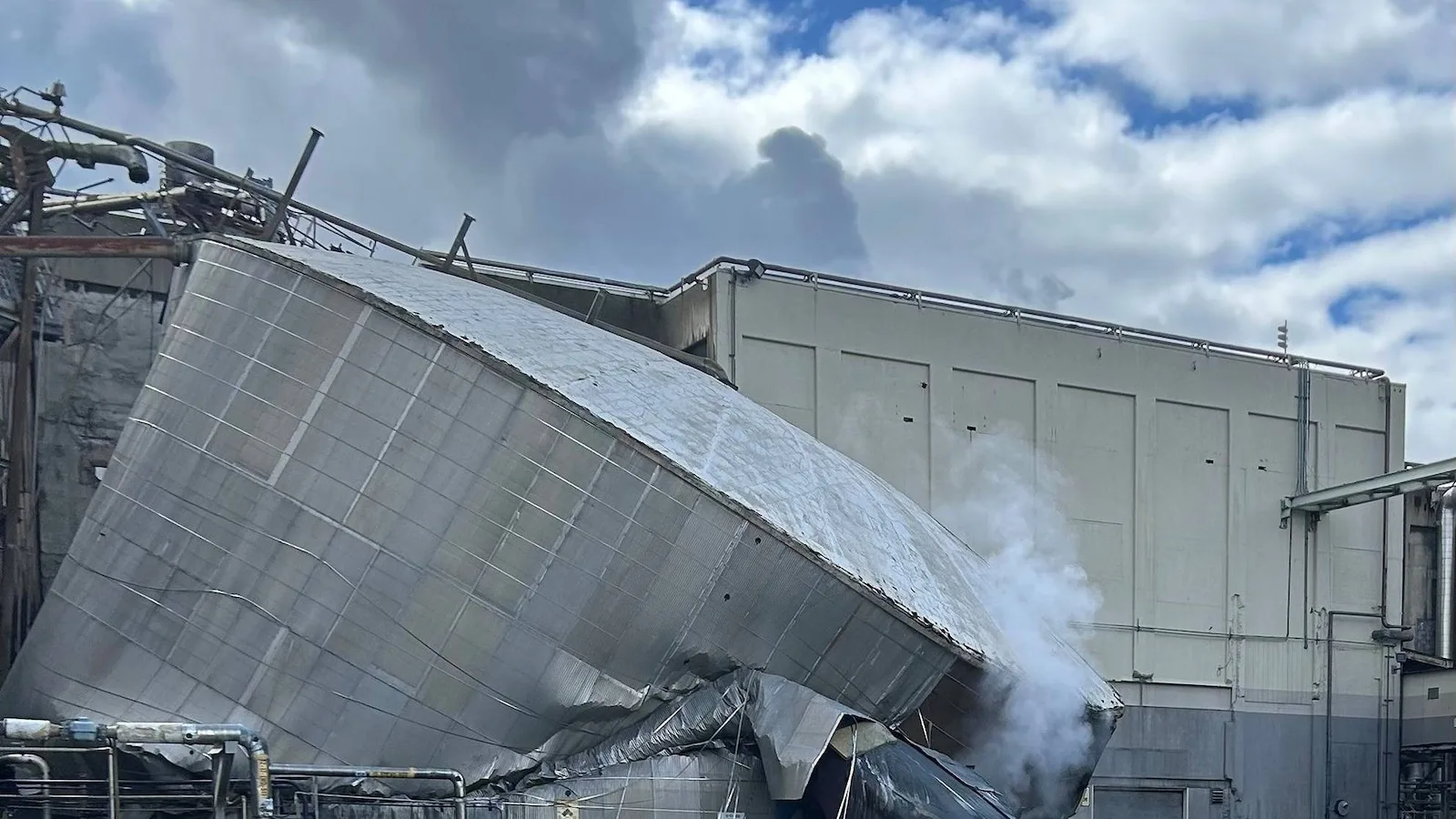 Autopsy Reports Confirm Chemical Burns Caused 11 Deaths at Longview Mill