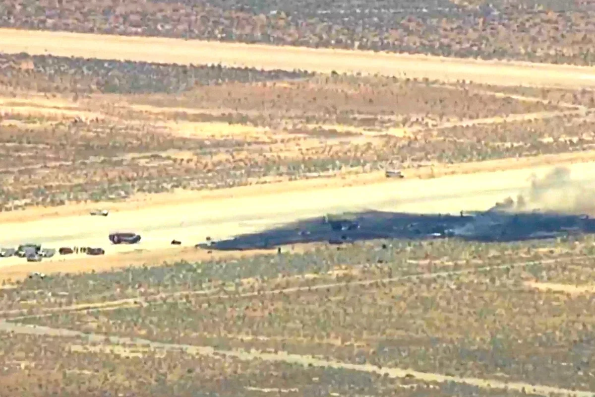 B-52 Test Flight Crash at California Base Kills All 8 On Board