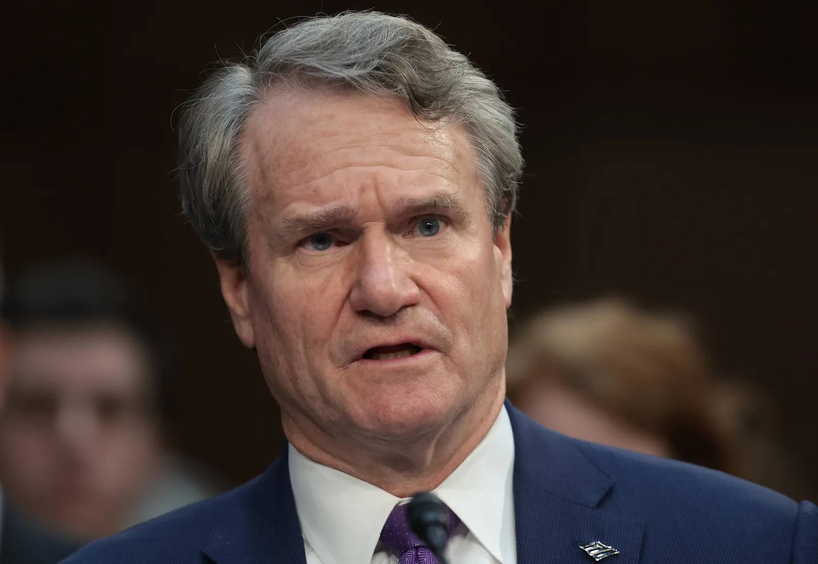 Bank of America CEO Signals Drop in Investment Banking Fees, Shares Fall