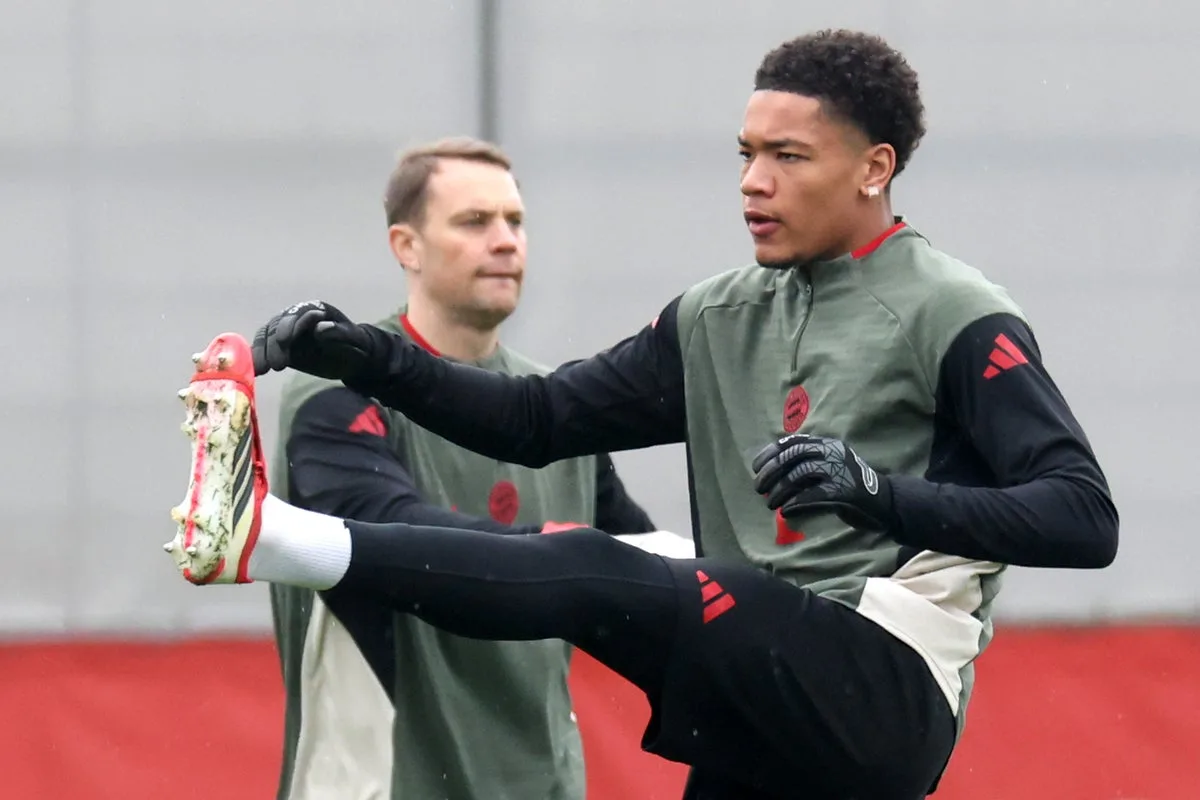 Bayern Munich May Start 16-Year-Old Goalkeeper Leonard Prescott in Champions League