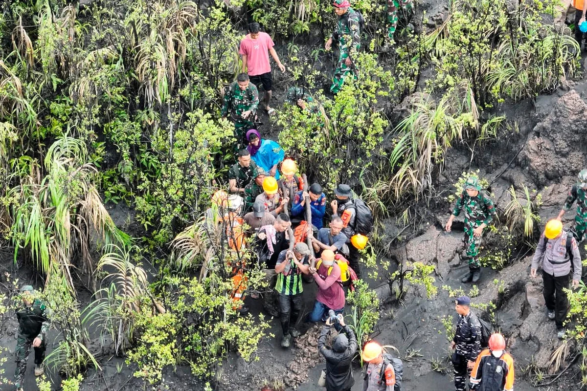 Bodies of Two Missing Hikers Recovered After Indonesia Volcano Eruption