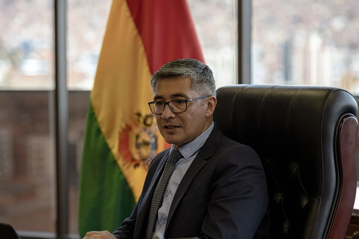 Bolivia Commits to Dollar Bond Payments Amid Local Currency Swap Talks