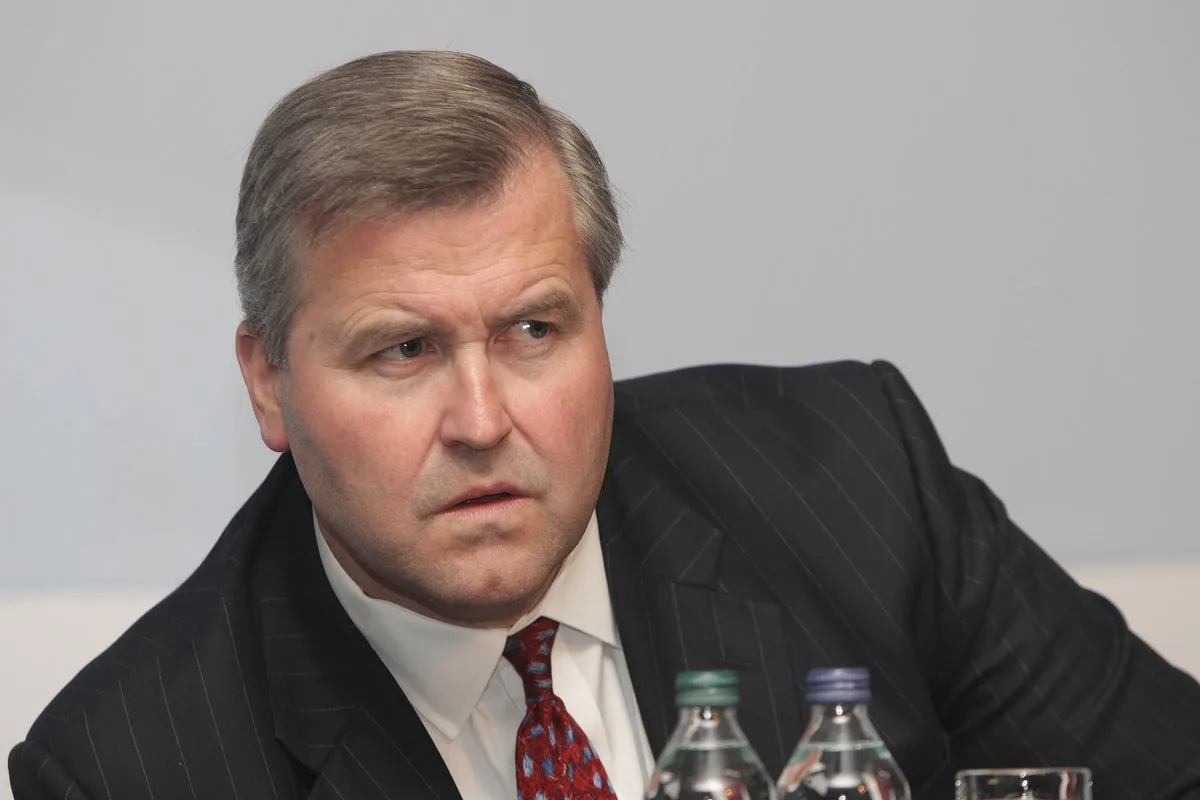 BP Removes Chairman Albert Manifold Amid Conduct and Governance Concerns