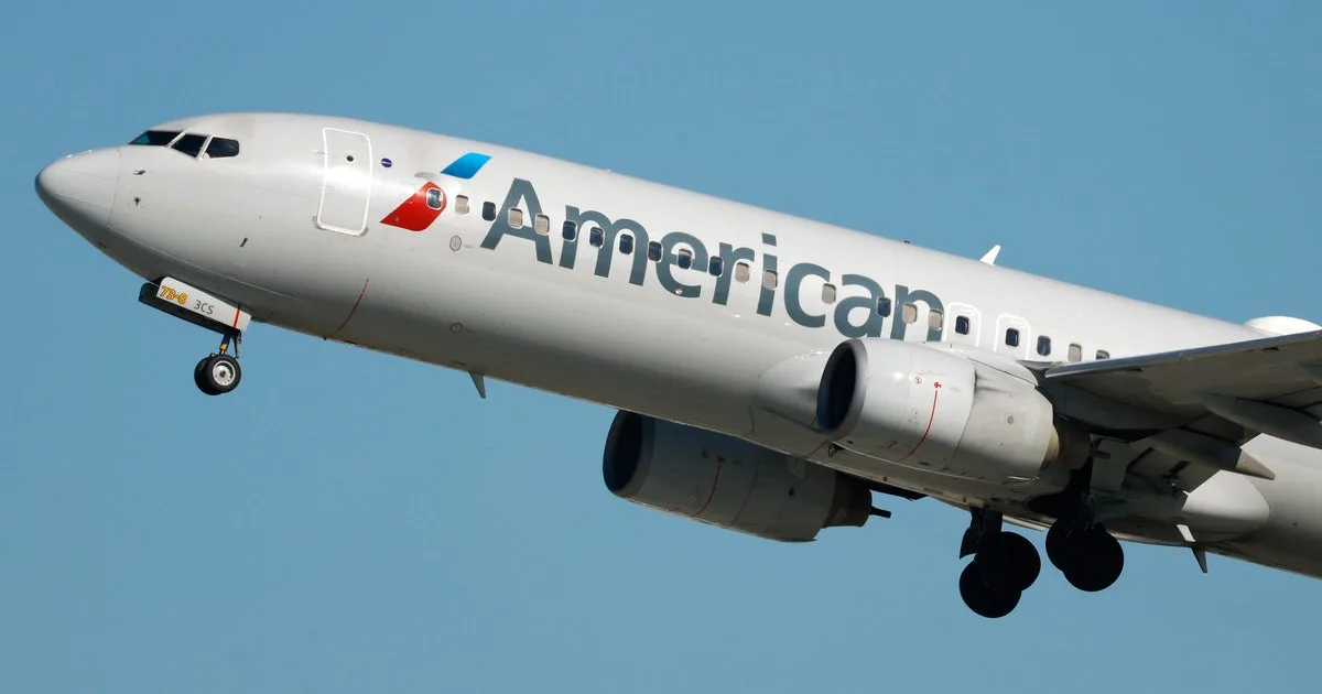 Bullet Hole Found in American Airlines 737 MAX 8 Wing After Medellín Flight