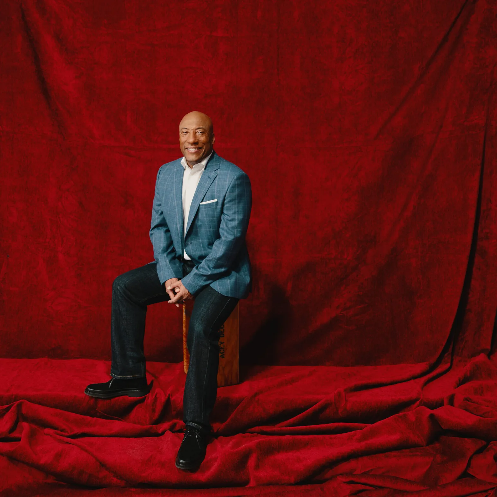 Byron Allen to Acquire Controlling Stake in BuzzFeed
