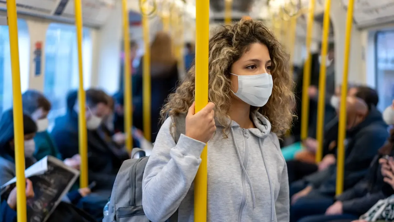 CDC Reports Spread of New COVID-19 Variant BA.3.2 in the United States