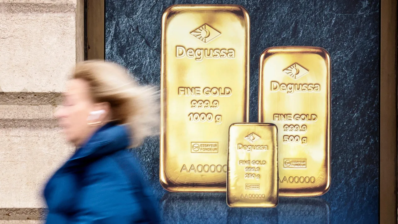 Central Banks and ETFs Drive Renewed Global Gold Buying Activity