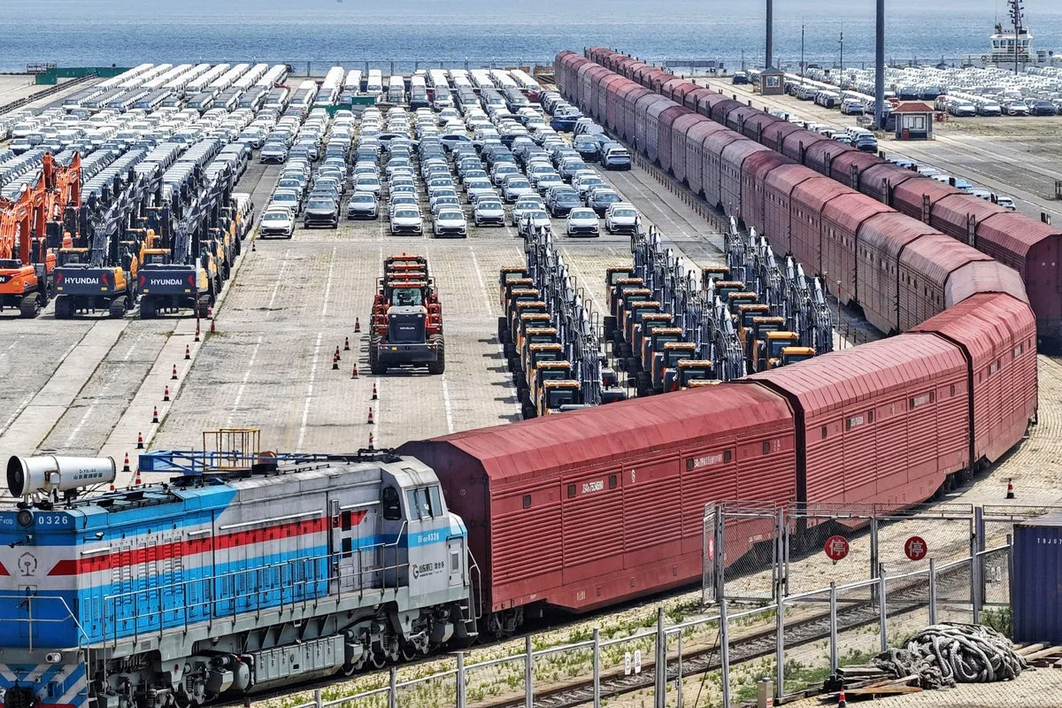 China's Exports Surge 27% in June Amid Strong AI-Driven Demand
