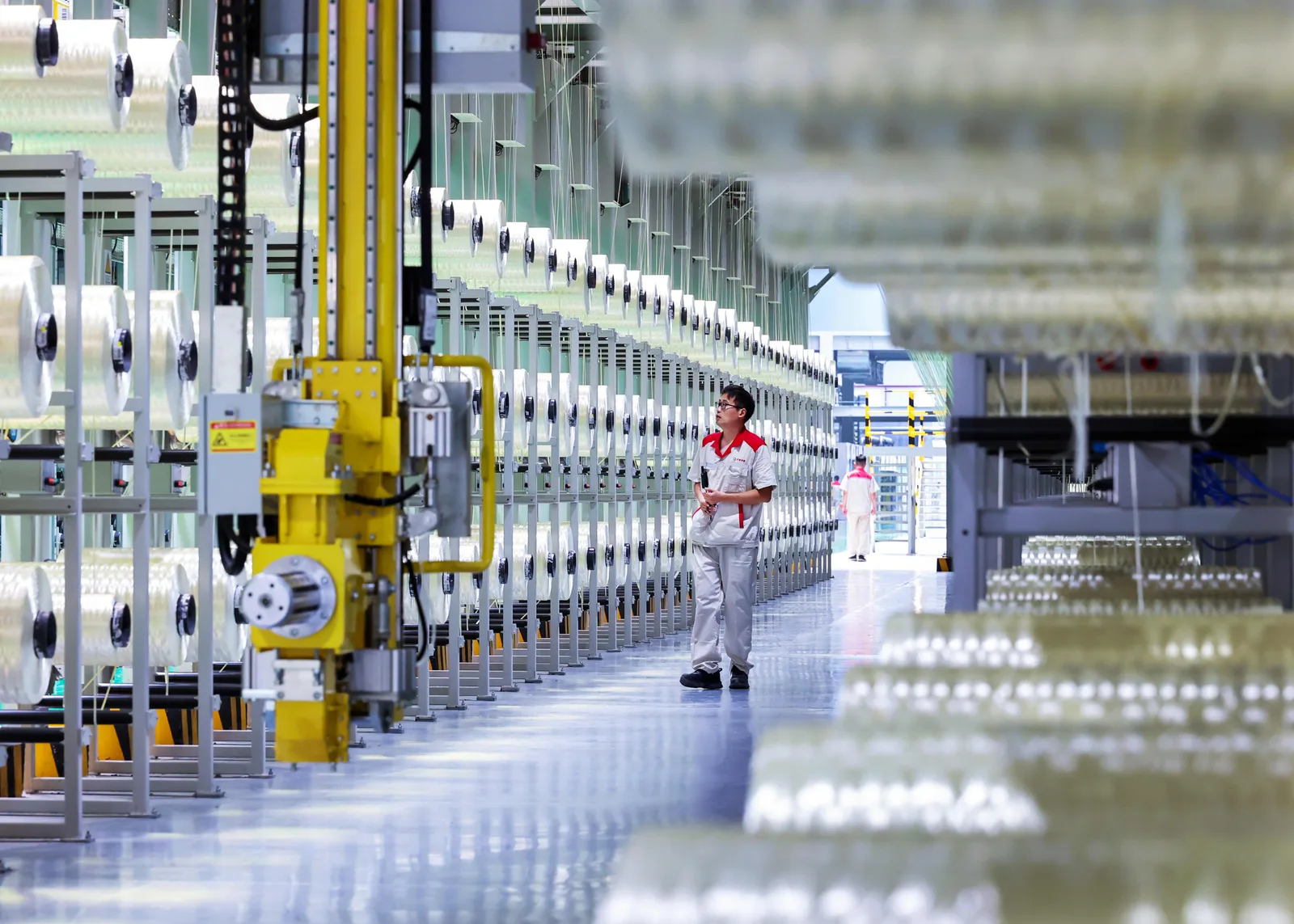 China's Factory Activity Surpasses Expectations in June Amid Export Growth