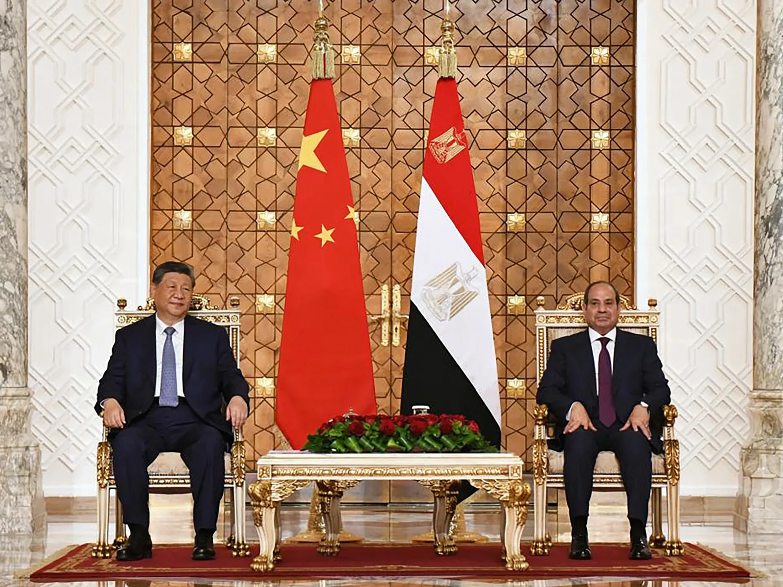China's Xi Jinping Visits Egypt, Calls for New Middle East Security Framework