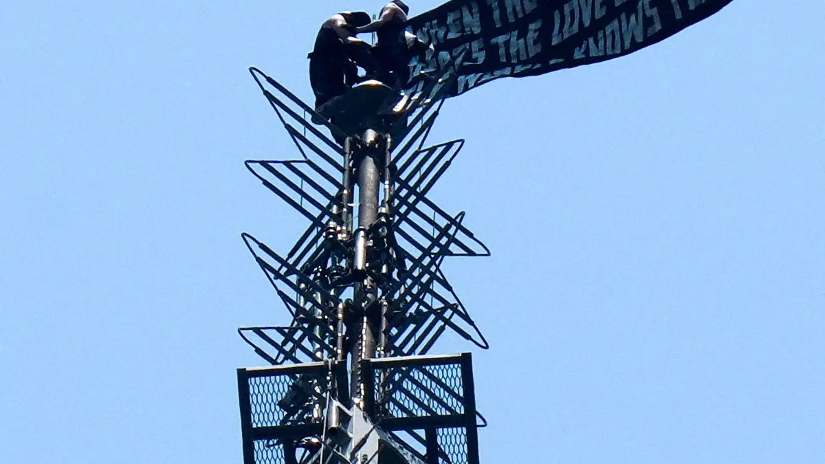 Climbers Arrested After Scaling Empire State Building for Marriage Proposal