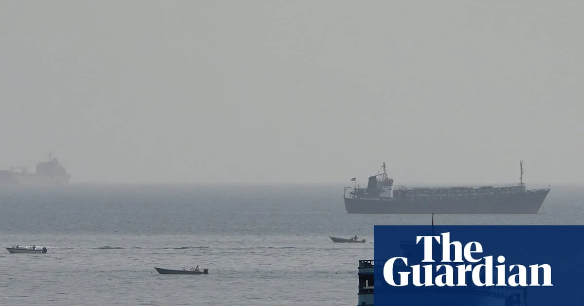 Conflicting US-Iran Statements on Prospects for New Talks Over Strait of Hormuz
