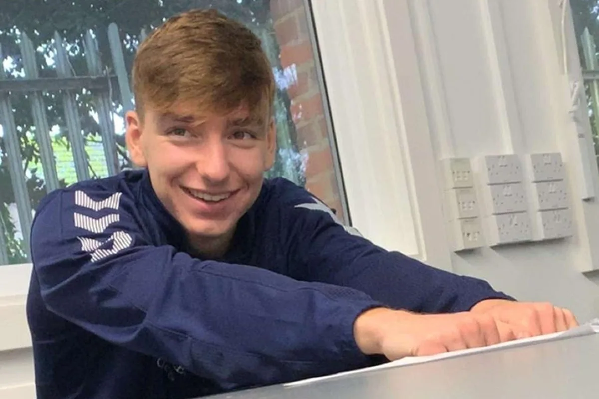Coroner Finds Missed Cardiac Arrest Signs in Teenage Footballer’s 999 Call