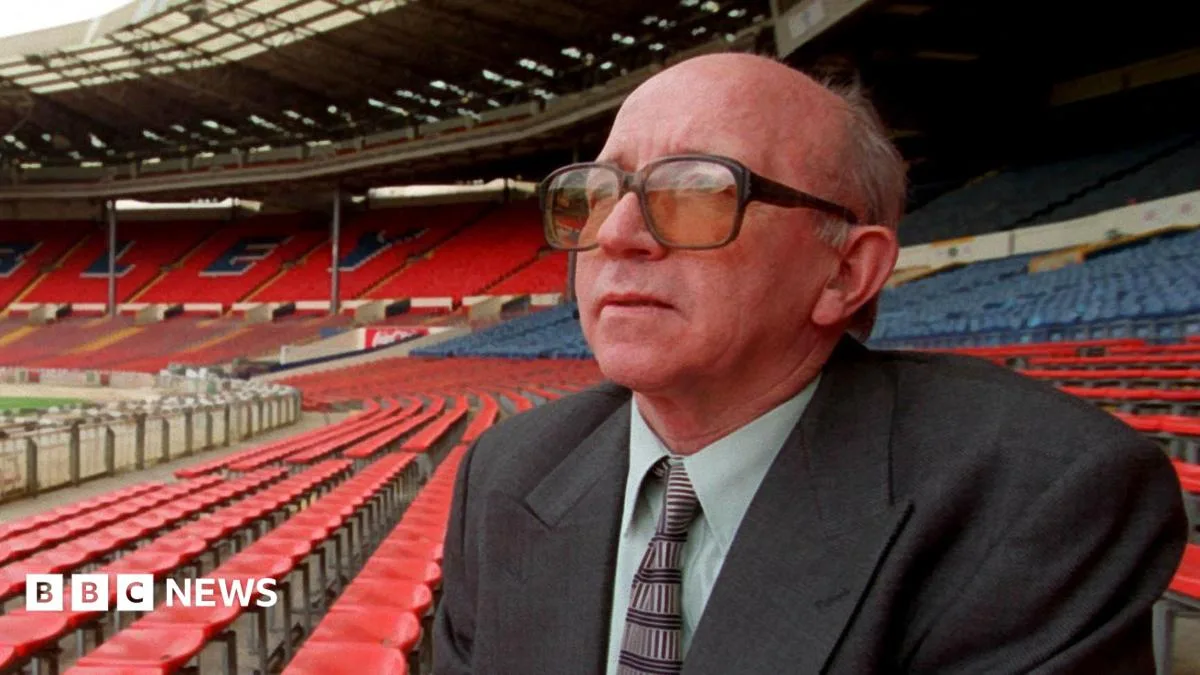 Coroner Finds Nobby Stiles' Brain Condition Linked to Heading Footballs
