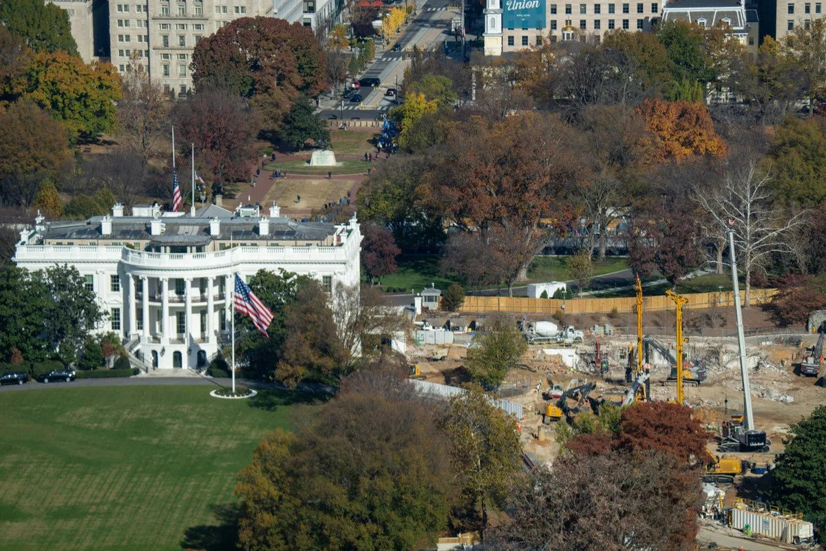 Court Allows Trump’s White House Ballroom Construction to Proceed Amid Legal Dispute