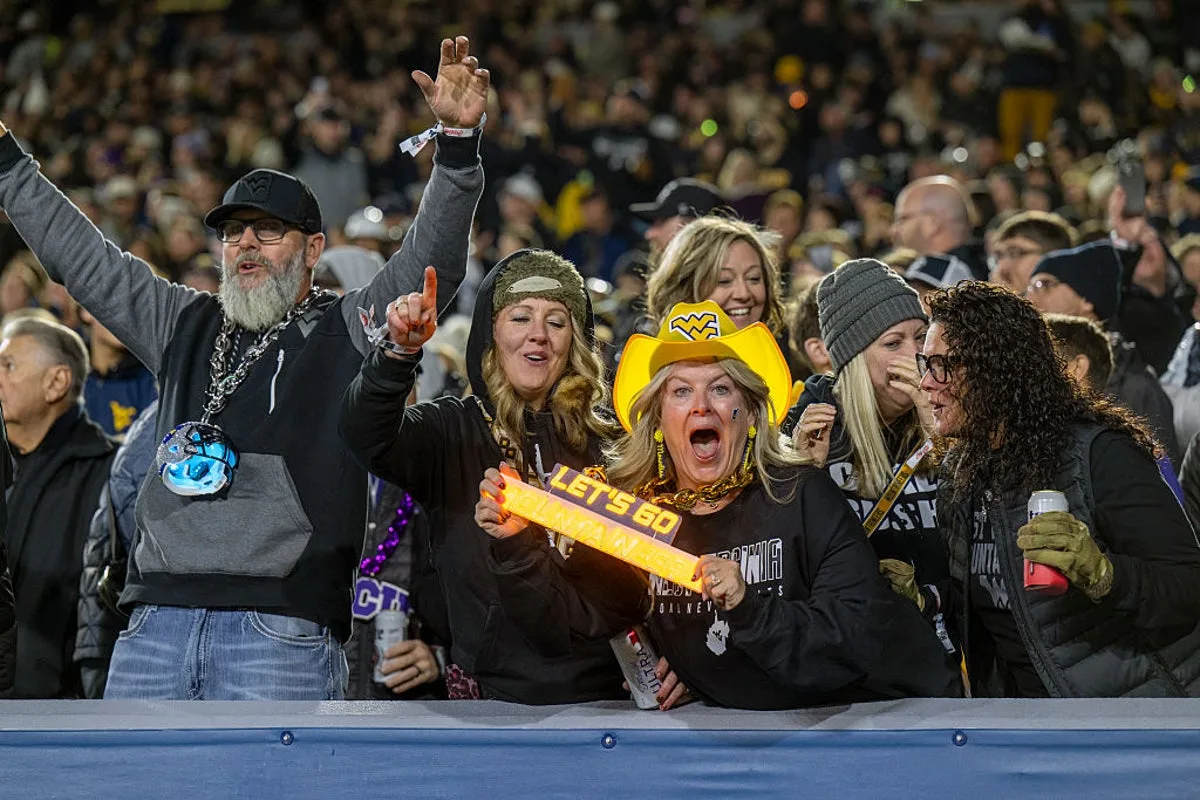 Credit Card Interest Rates Near All-Time Highs, Report Finds