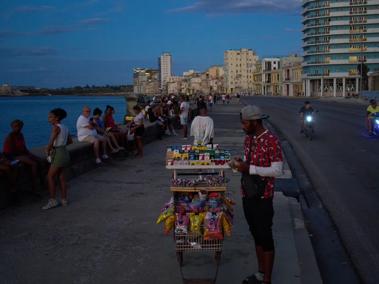 Cuba Faces Severe Humanitarian and Economic Crisis Amid Leadership Questions