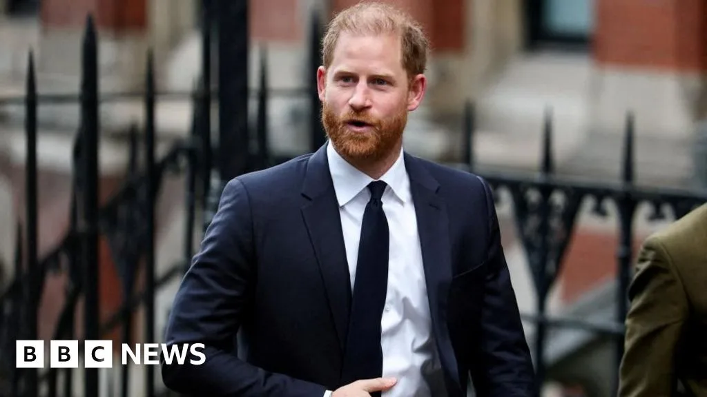Daily Mail Royal Editor Denies Using Investigator to Obtain Prince Harry Information