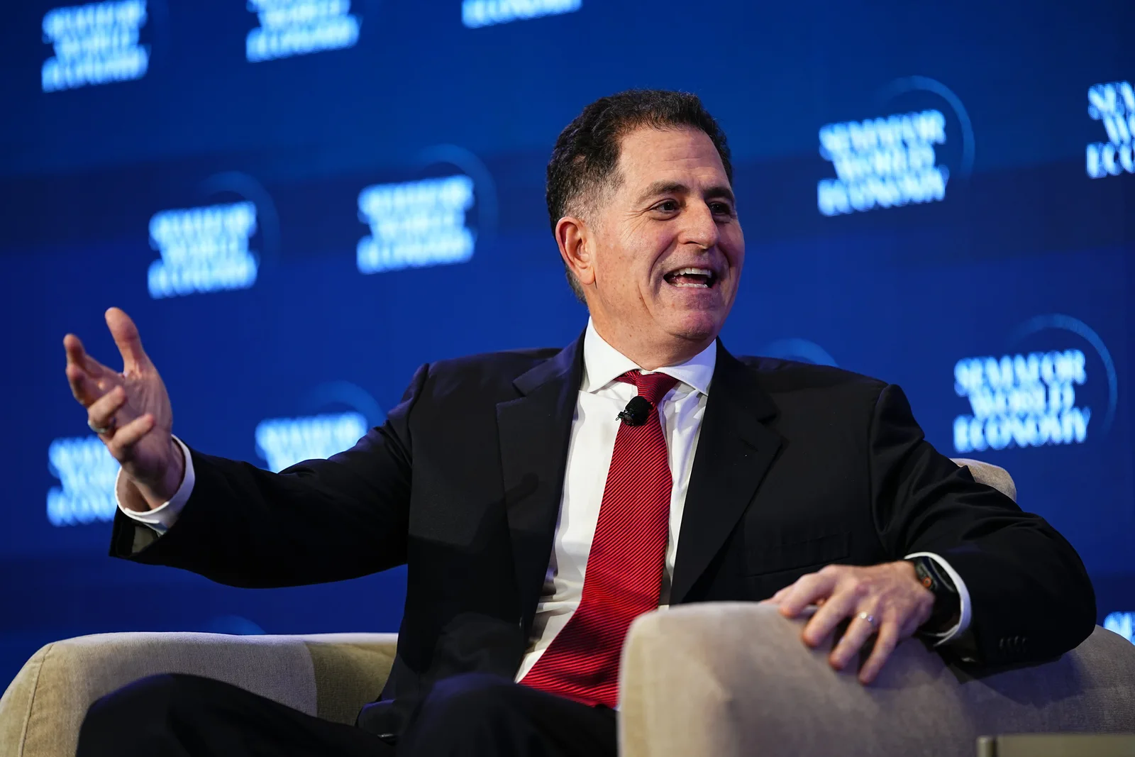 Dell Stock Surges After Reporting Record AI-Server Revenue and Earnings Beat