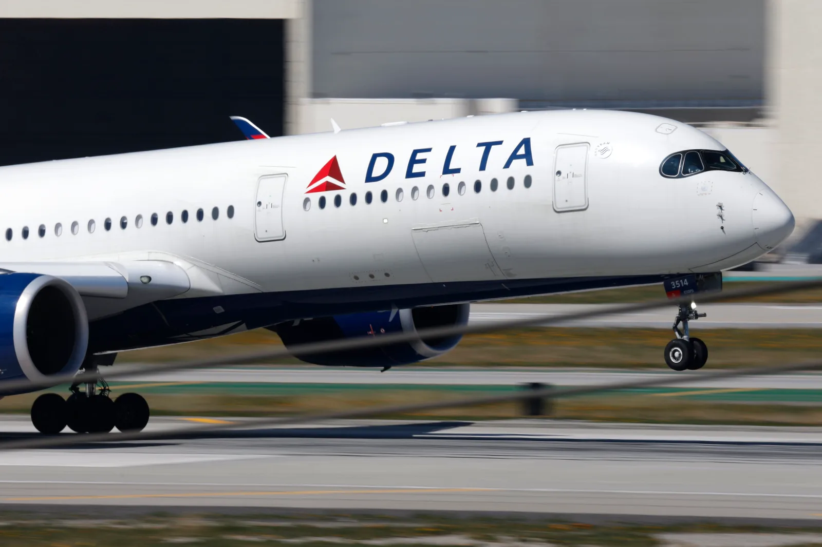 Delta, United, and JetBlue Raise Checked Bag Fees Amid Industry Pressures