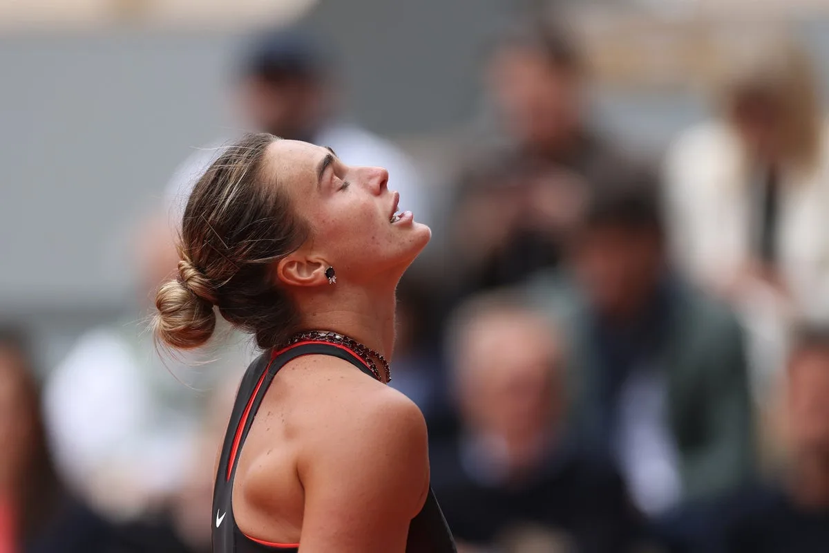 Diana Shnaider Defeats Aryna Sabalenka in French Open Quarterfinal Upset