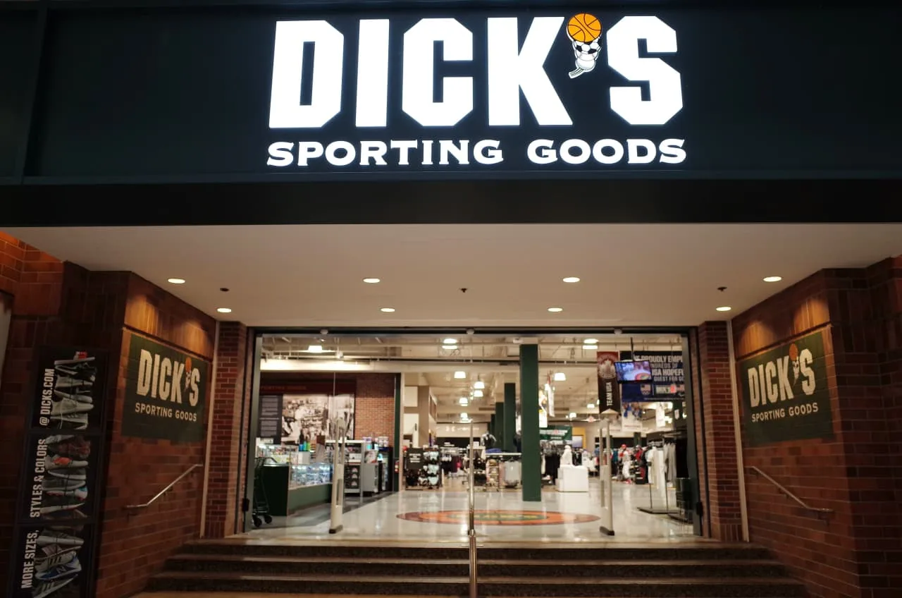 Dick's Sporting Goods Shares Drop Sharply After Earnings Miss and Outlook Cut