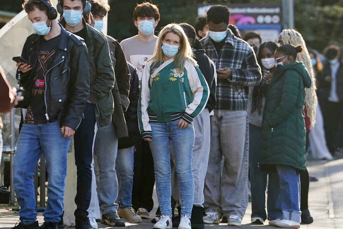 Doctors in England Alerted After Meningitis Outbreak Linked to Kent University