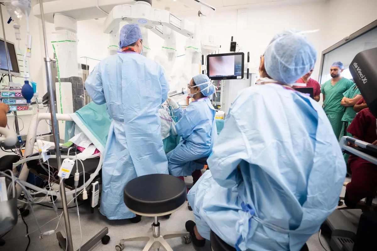 Doctors Use Unapproved AI Tools Amid Legal Concerns Over Liability for Errors