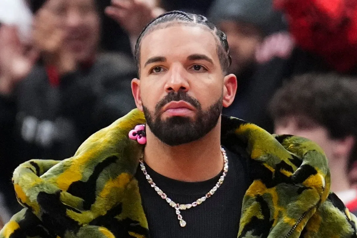Drake Becomes First Artist With Three Albums Debuting in UK Top 10