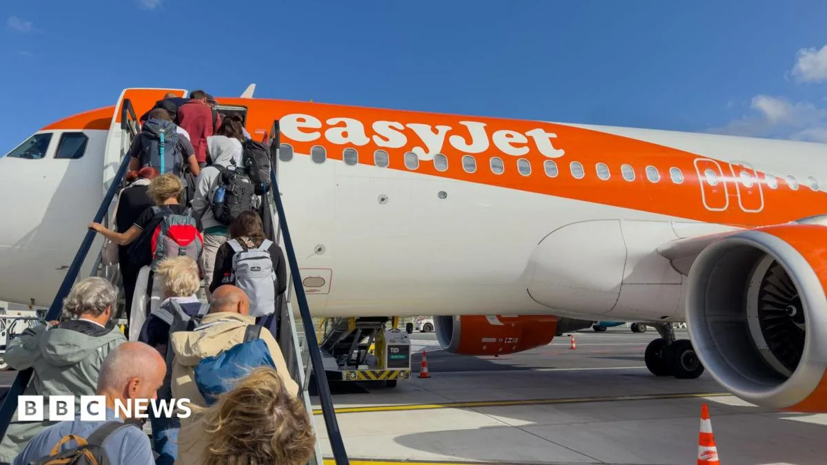 EasyJet Agrees to Takeover by US Firm Apollo After Rival Withdraws