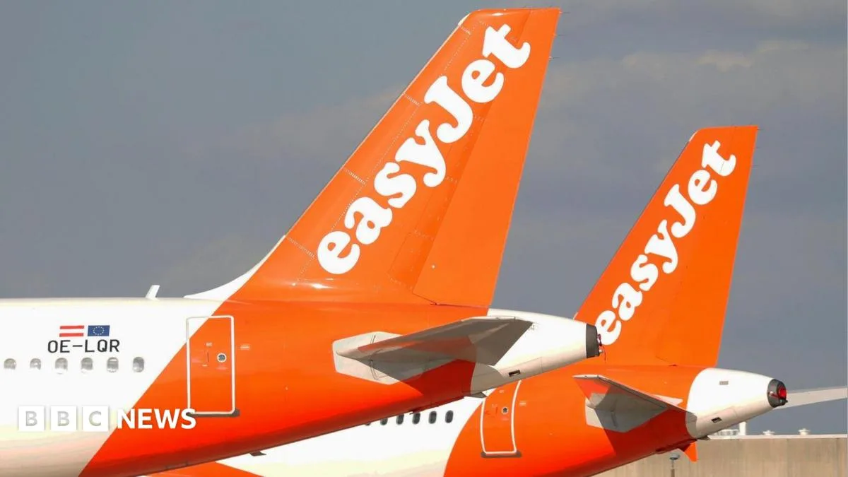 EasyJet Board Backs £5.7bn Apollo Takeover Offer Over Castlelake Bid