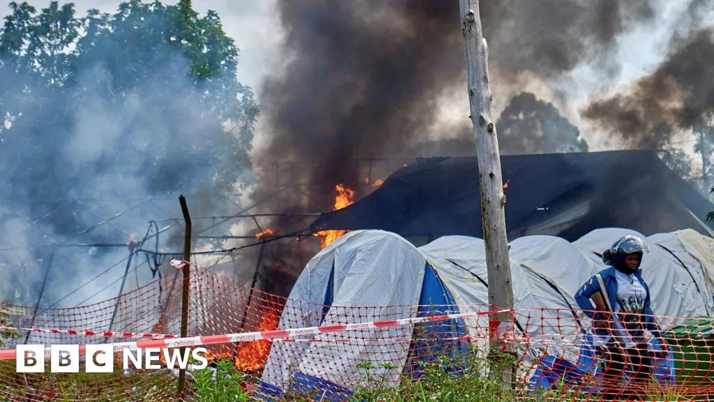 Ebola Treatment Hospital Set on Fire by Protesters in DR Congo