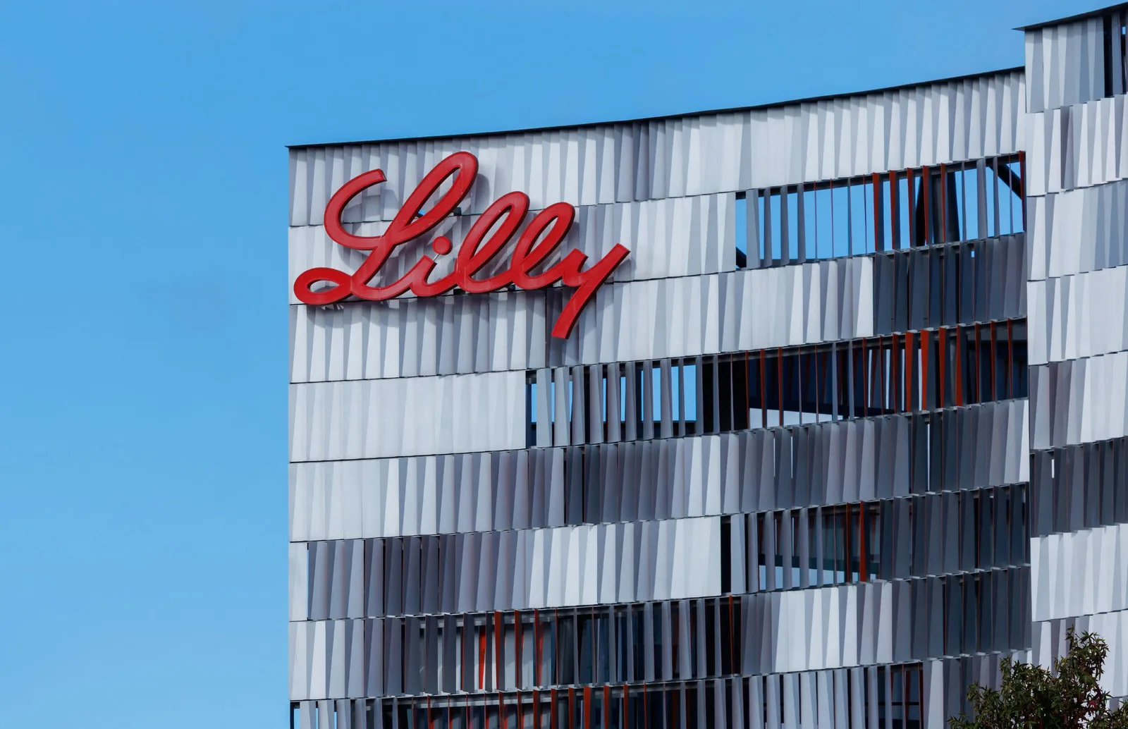 Eli Lilly Raises 2026 Revenue Outlook as Mounjaro and Zepbound Sales Surge