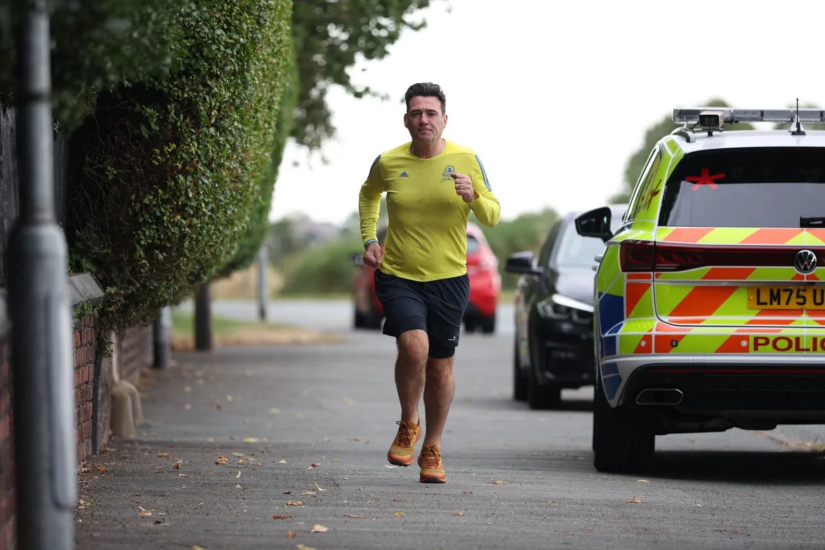 England's North–South Life Expectancy Gap Widens Amid Record Longevity