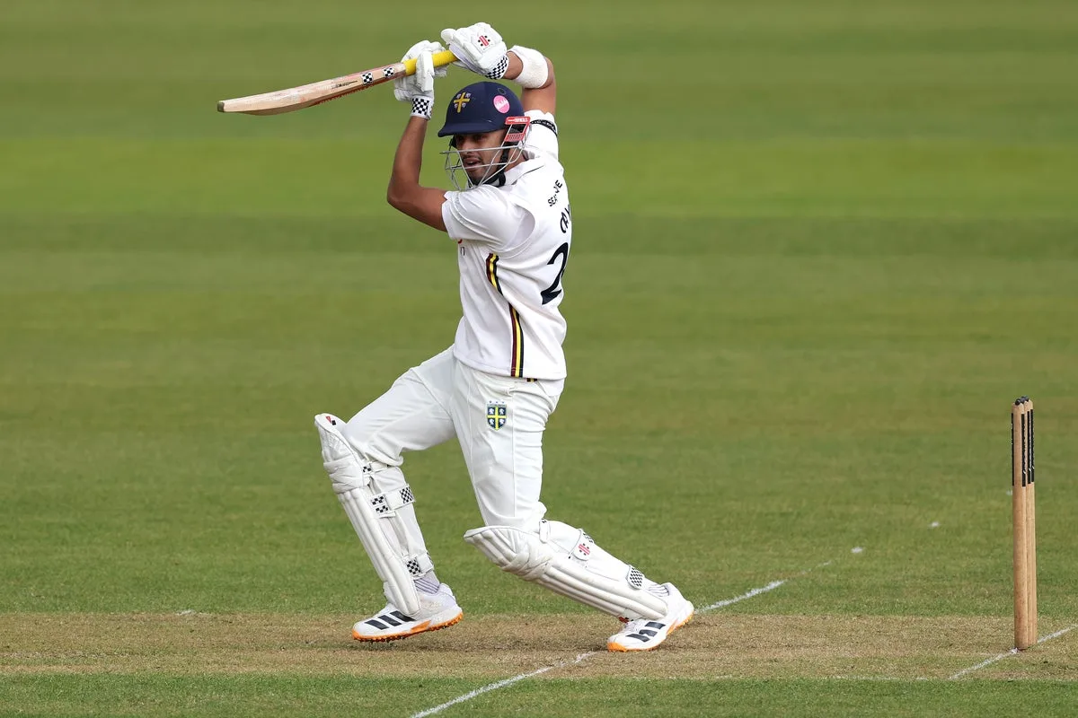 England Selects Uncapped Trio and Recalls Ollie Robinson for First Test Squad
