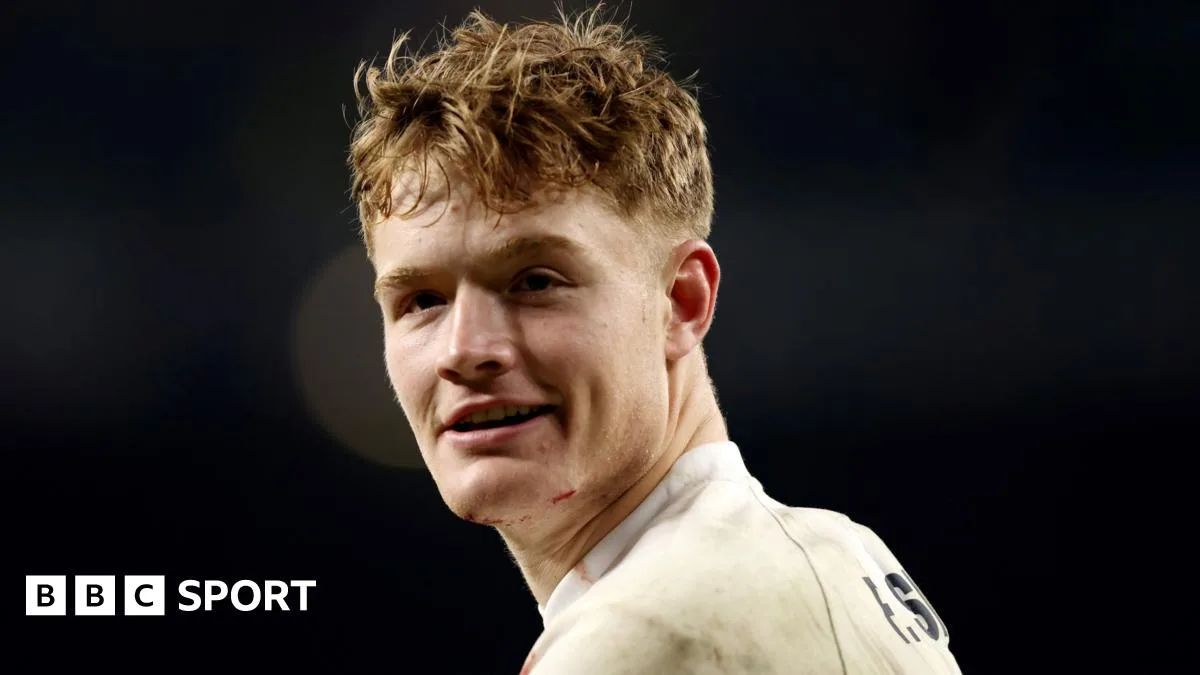 England to field new backline with Fin Smith at fly half against Italy