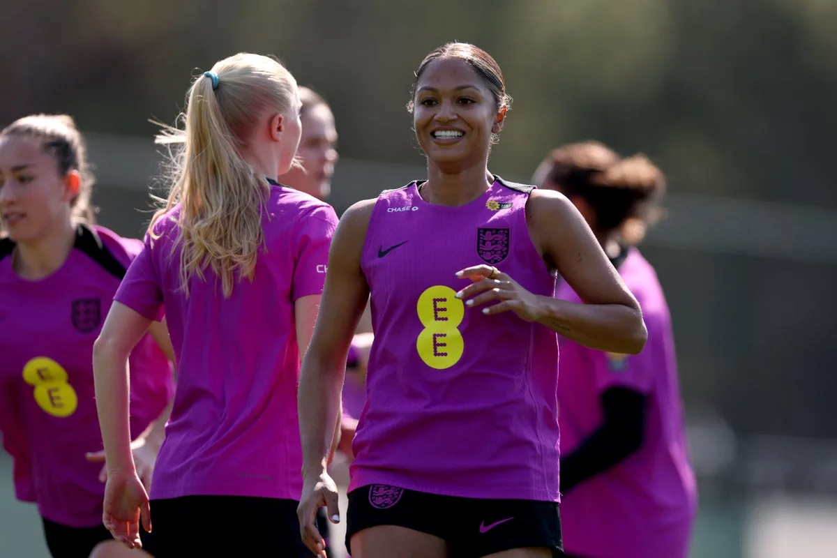 England Women Beat Ukraine 6-1 in World Cup Qualifier Amid Safety Concerns