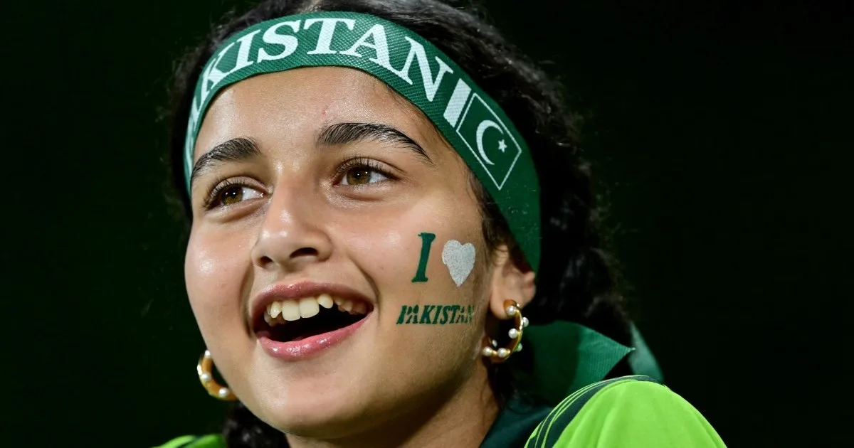 England Wins by Two Wickets Against Pakistan in T20 World Cup Super Eight